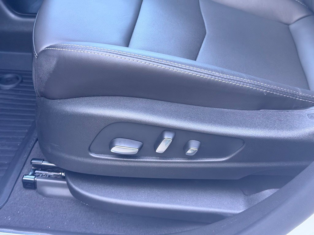 New 2026 Cadillac XT5 Sportv w/ LPO, Floor Liner Package AWD/4WD image 15