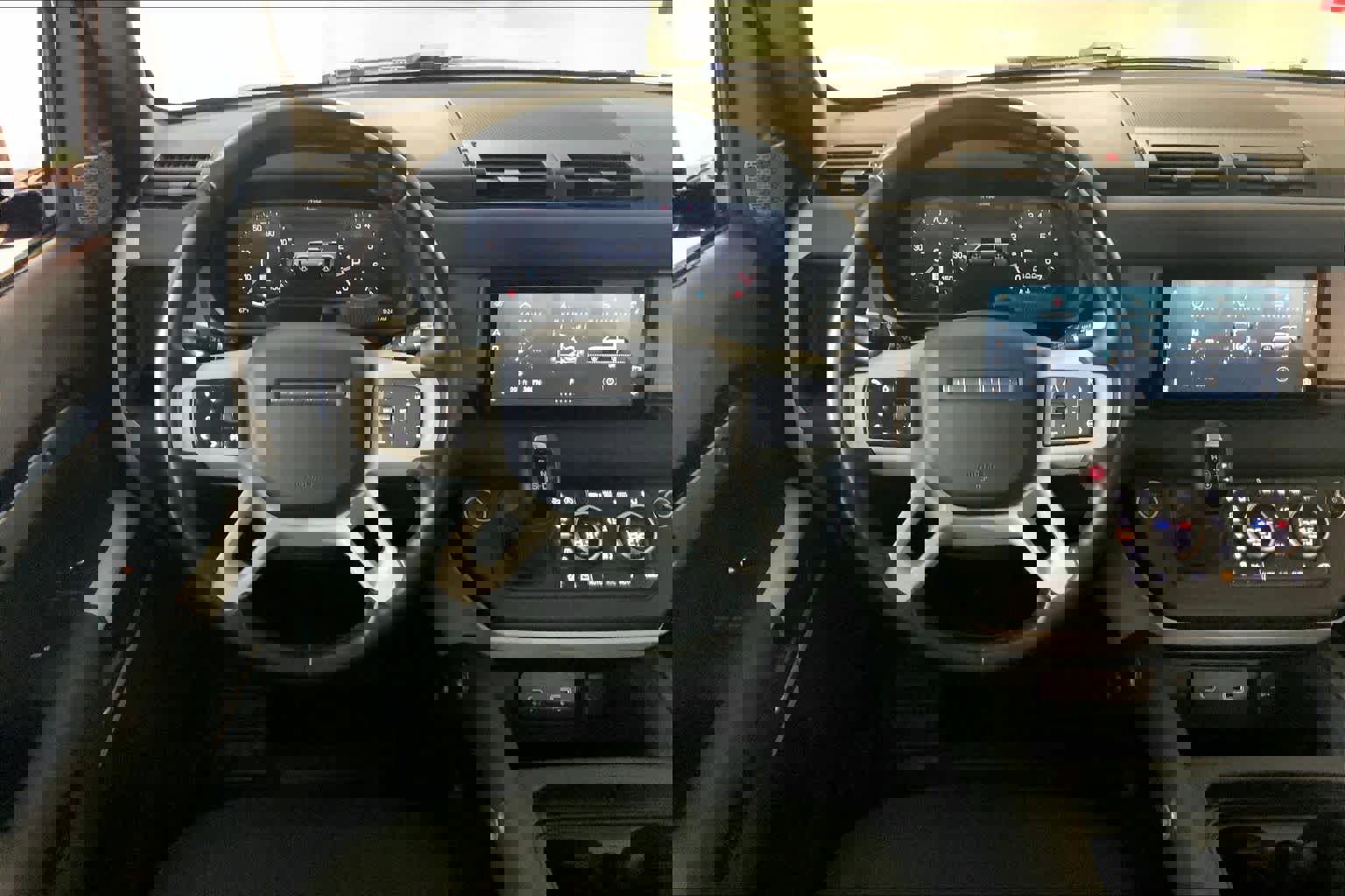 Used 2021 Land Rover Defender 110 image 5