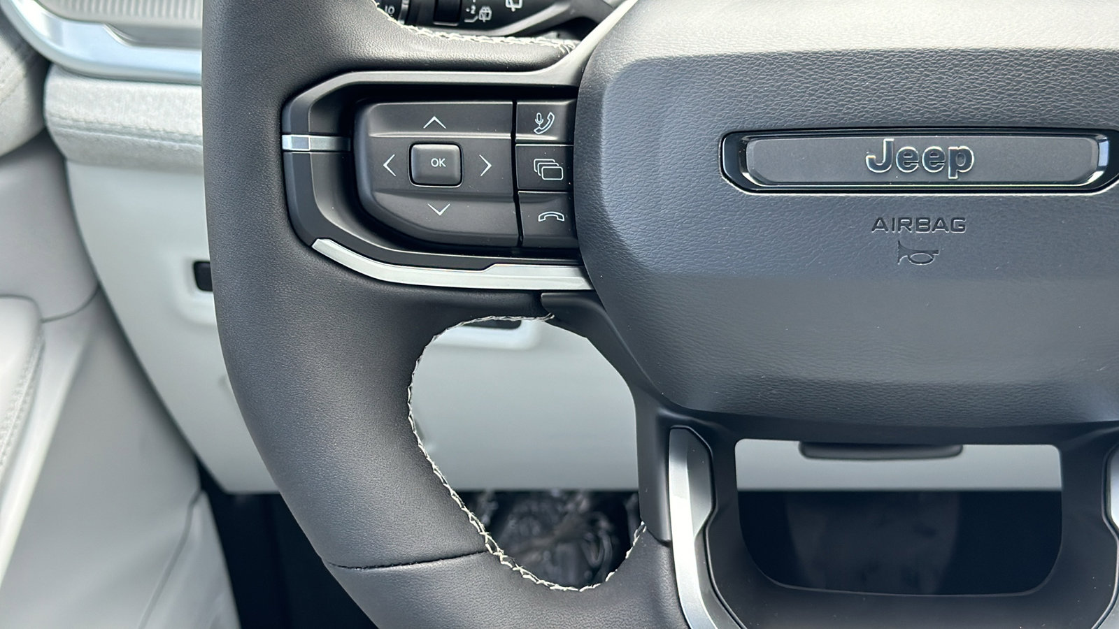 New 2026 Jeep Cherokee Laredo AWD/4WD image 19