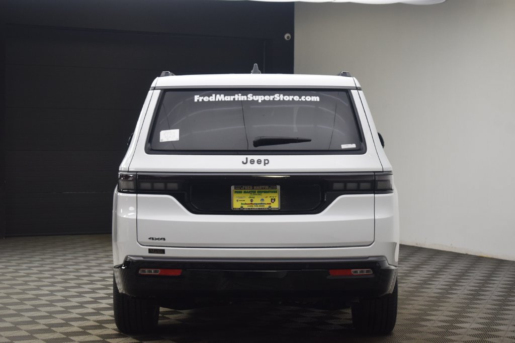 New 2026 Jeep Grand Wagoneer Limited AWD/4WD image 11