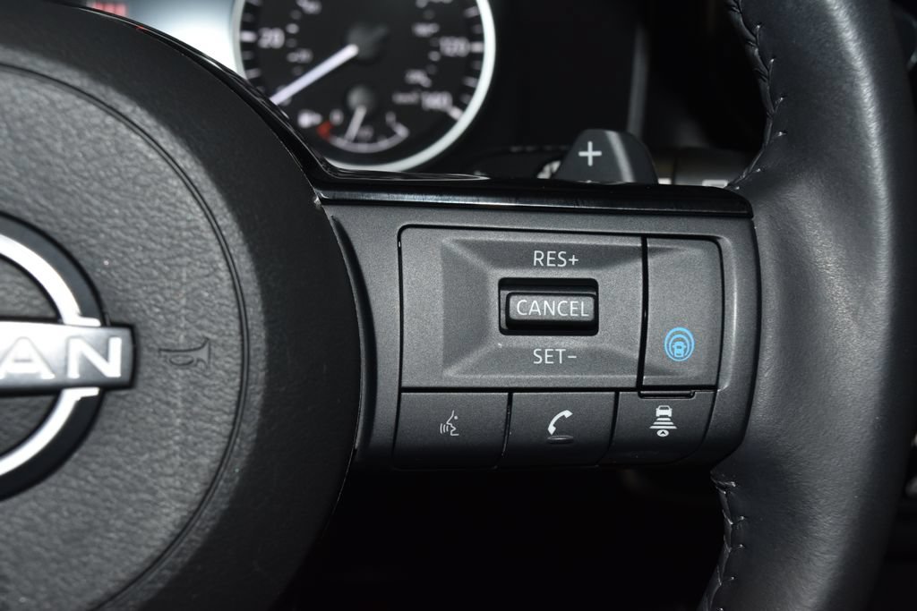 Used 2023 Nissan Rogue SL AWD/4WD image 10
