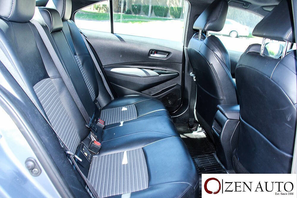 Used 2020 Toyota Corolla XSE FWD image 18
