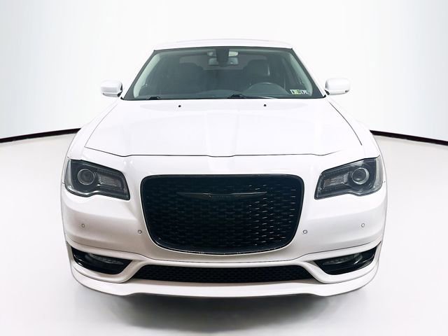 Used 2022 Chrysler 300 Touring L w/ Popular Equipment Group video 2