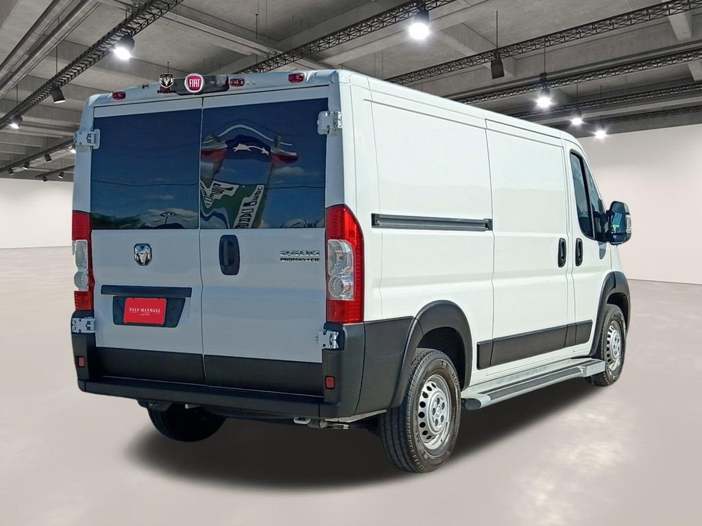 Used 2025 RAM ProMaster 2500 w/ U-Haul Equipment Group FWD image 16