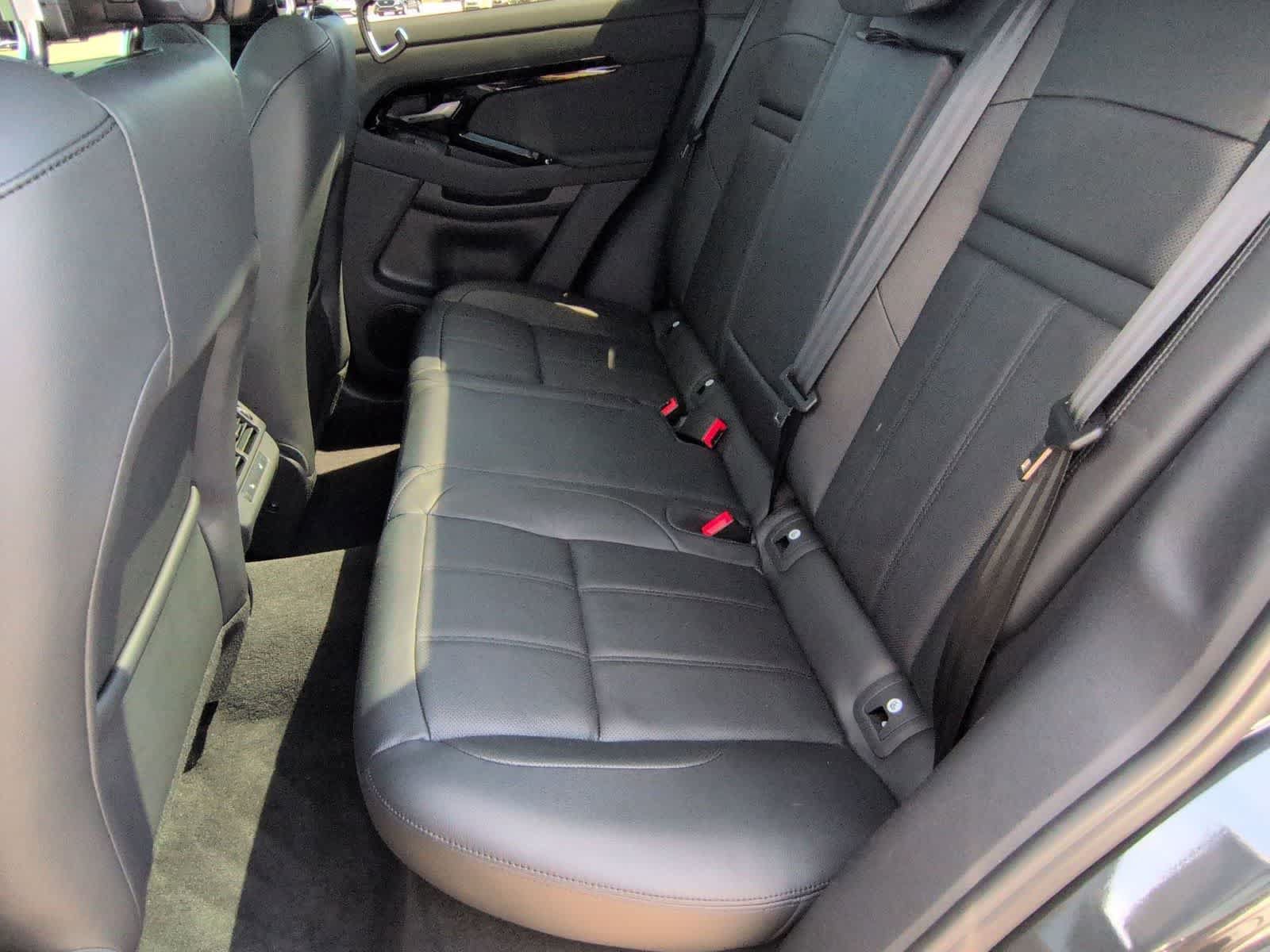 Used 2024 Land Rover Range Rover Evoque S AWD/4WD image 20