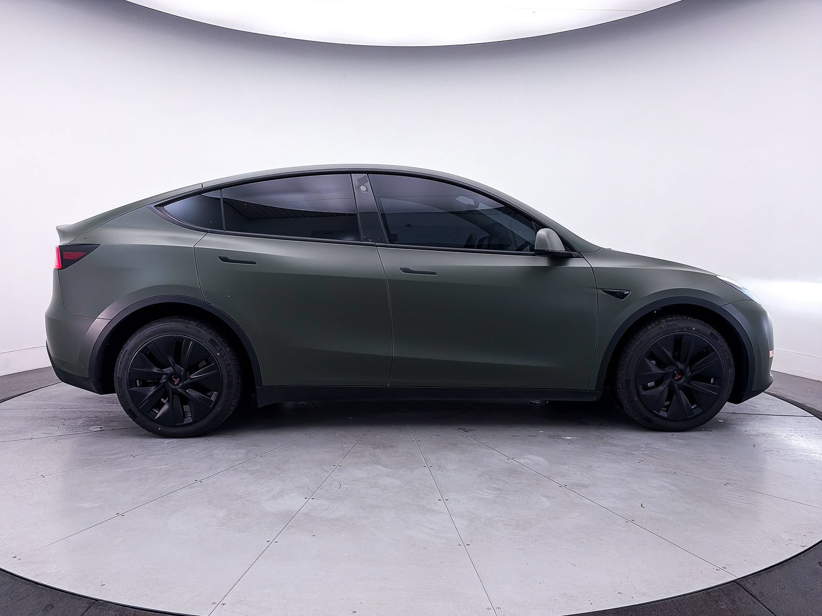 Used 2023 Tesla Model Y Long Range AWD/4WD image 35