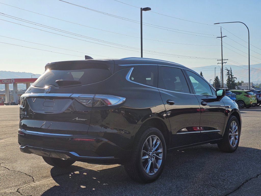 Used 2024 Buick Enclave Avenir w/ Avenir Technology Package AWD/4WD image 5