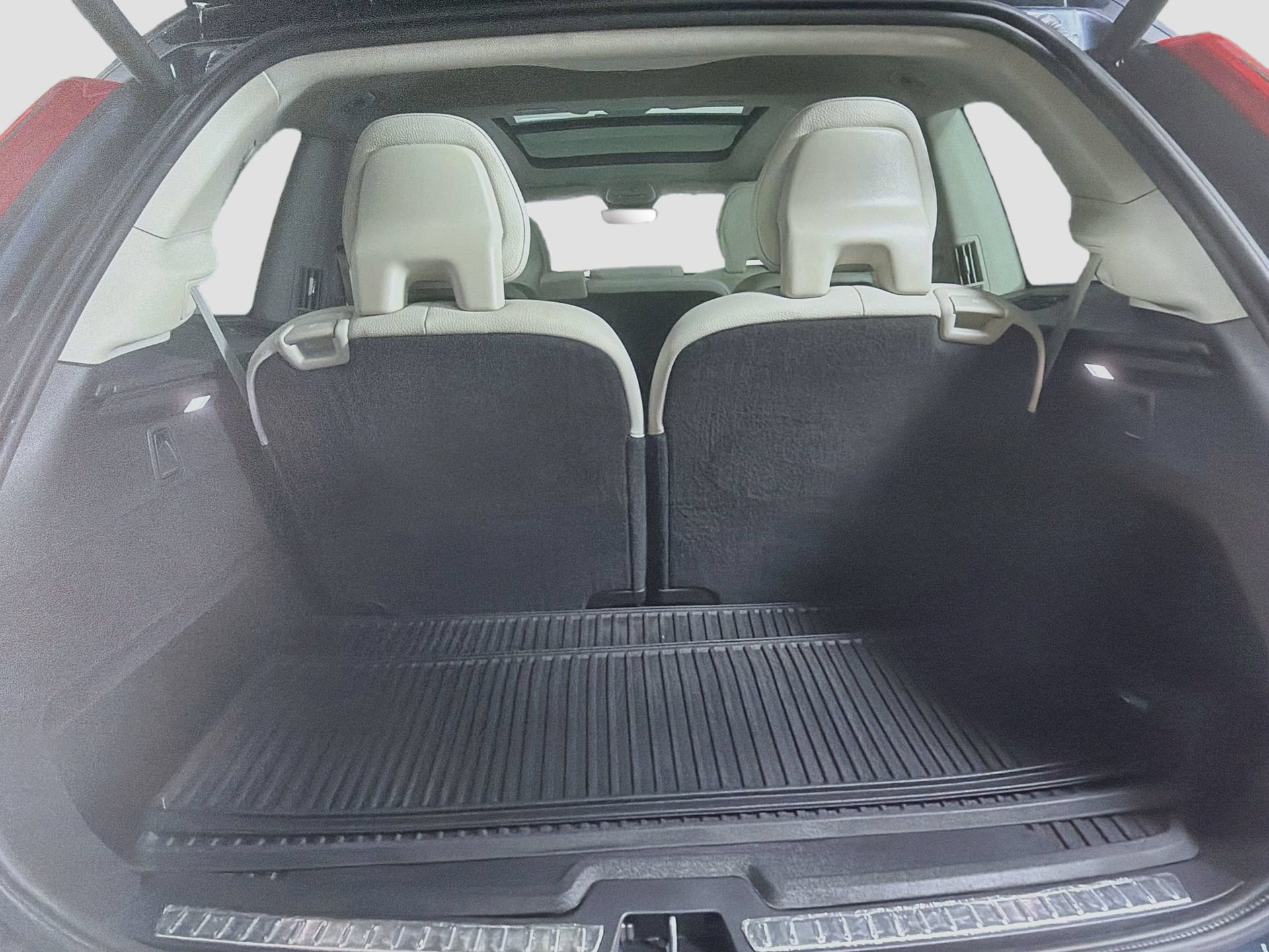 Certified 2025 Volvo XC90 B5 Core w/ Protection Package Premier AWD/4WD image 27