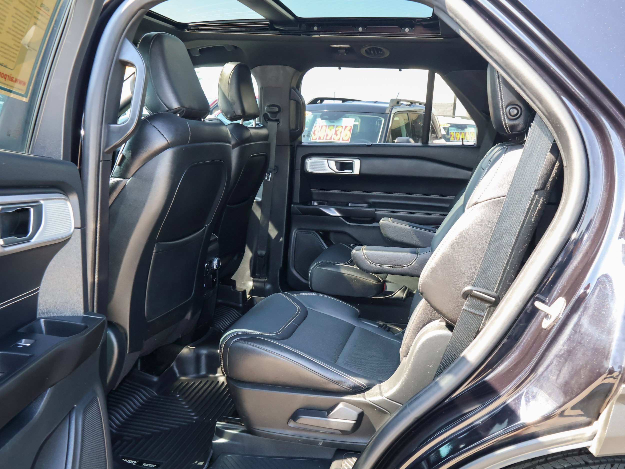 Used 2020 Ford Explorer ST w/ ST Street Pack AWD/4WD image 16