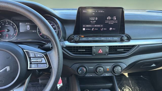 Used 2023 Kia Forte LXS image 10