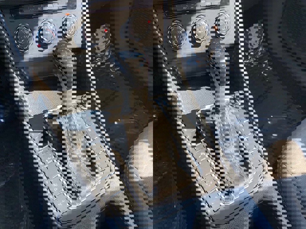 Used 2024 Volkswagen Jetta S image 28