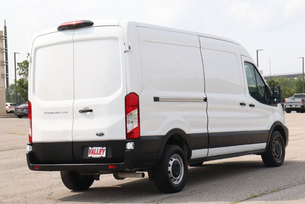 Used 2023 Ford Transit 250 Medium Roof w/ Load Area Protection Package RWD image 9
