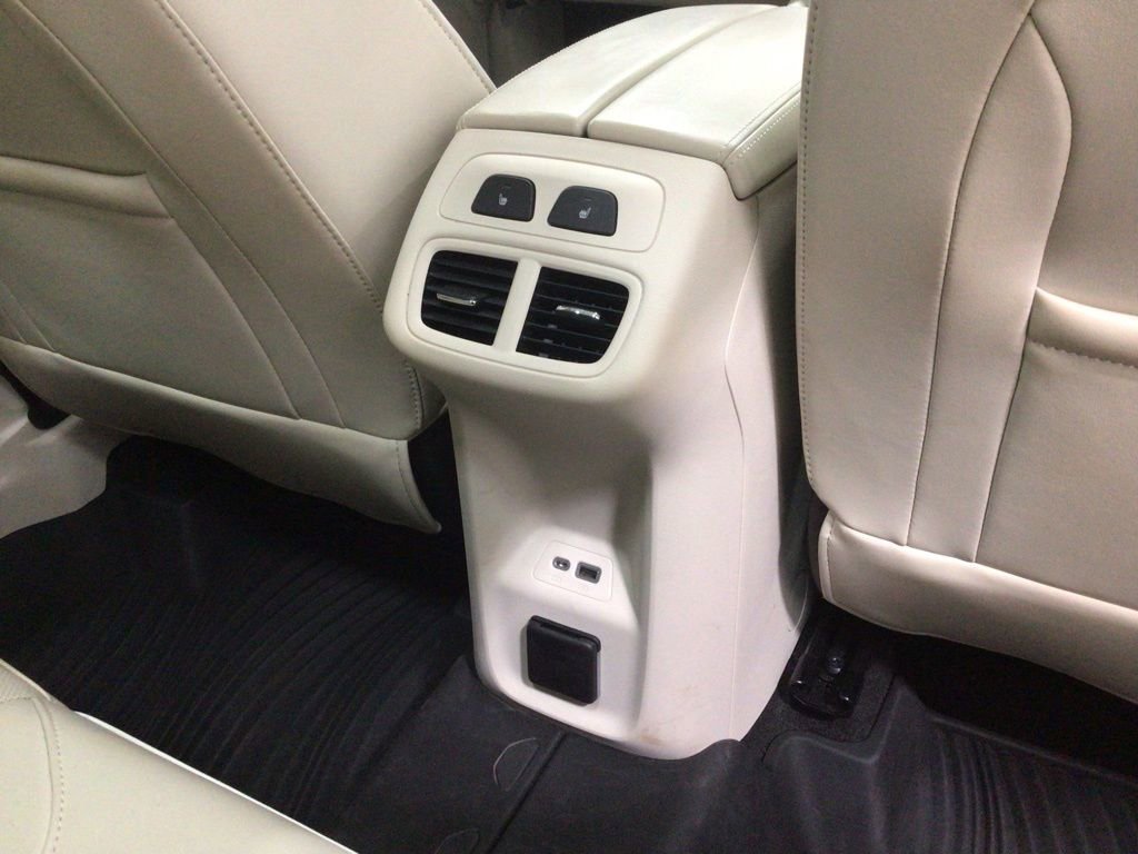 Used 2023 Buick Envision Avenir image 28