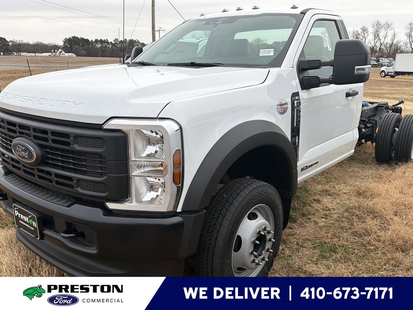 New 2025 Ford F550 2WD Regular Cab Super Duty image 1
