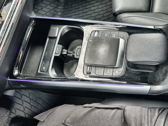 Used 2022 Mercedes-Benz GLB 250 4MATIC image 22