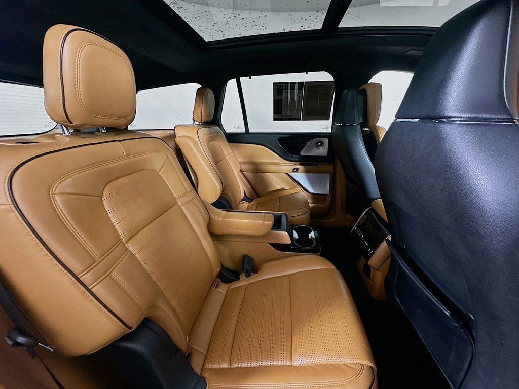 Used 2021 Lincoln Aviator Black Label w/ Dynamic Handling Package AWD/4WD image 11