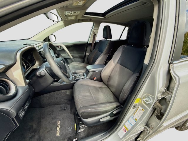 Used 2013 Toyota RAV4 XLE AWD/4WD image 11