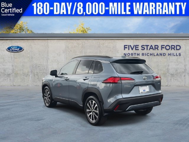Used 2023 Toyota Corolla Cross XLE w/ Convenience Package FWD image 8
