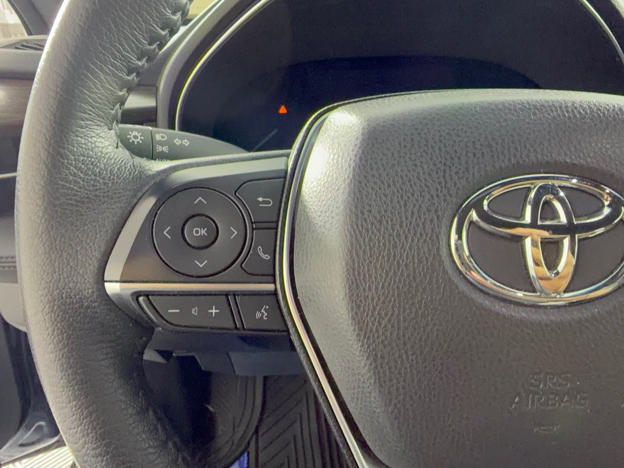 Used 2022 Toyota Avalon XLE FWD image 18