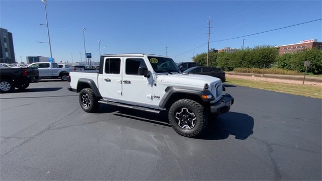 Used 2020 Jeep Gladiator Sport w/ Quick Order Package 24S image 2