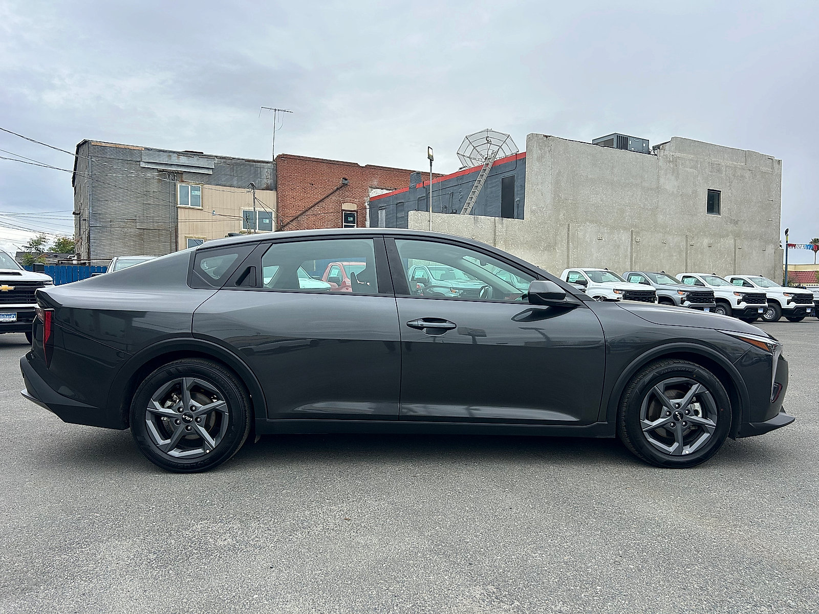 Used 2025 Kia K4 FWD image 2