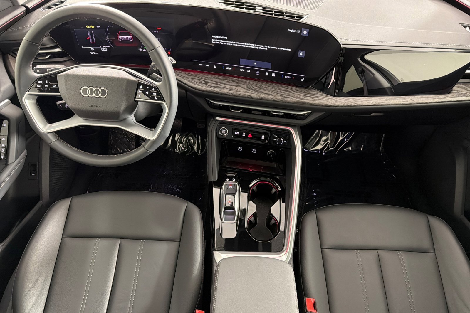 Used 2025 Audi Q5 Premium w/ Convenience Package image 12