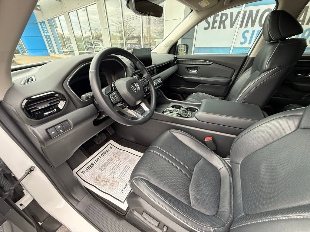 Used 2023 Honda Pilot Elite image 16