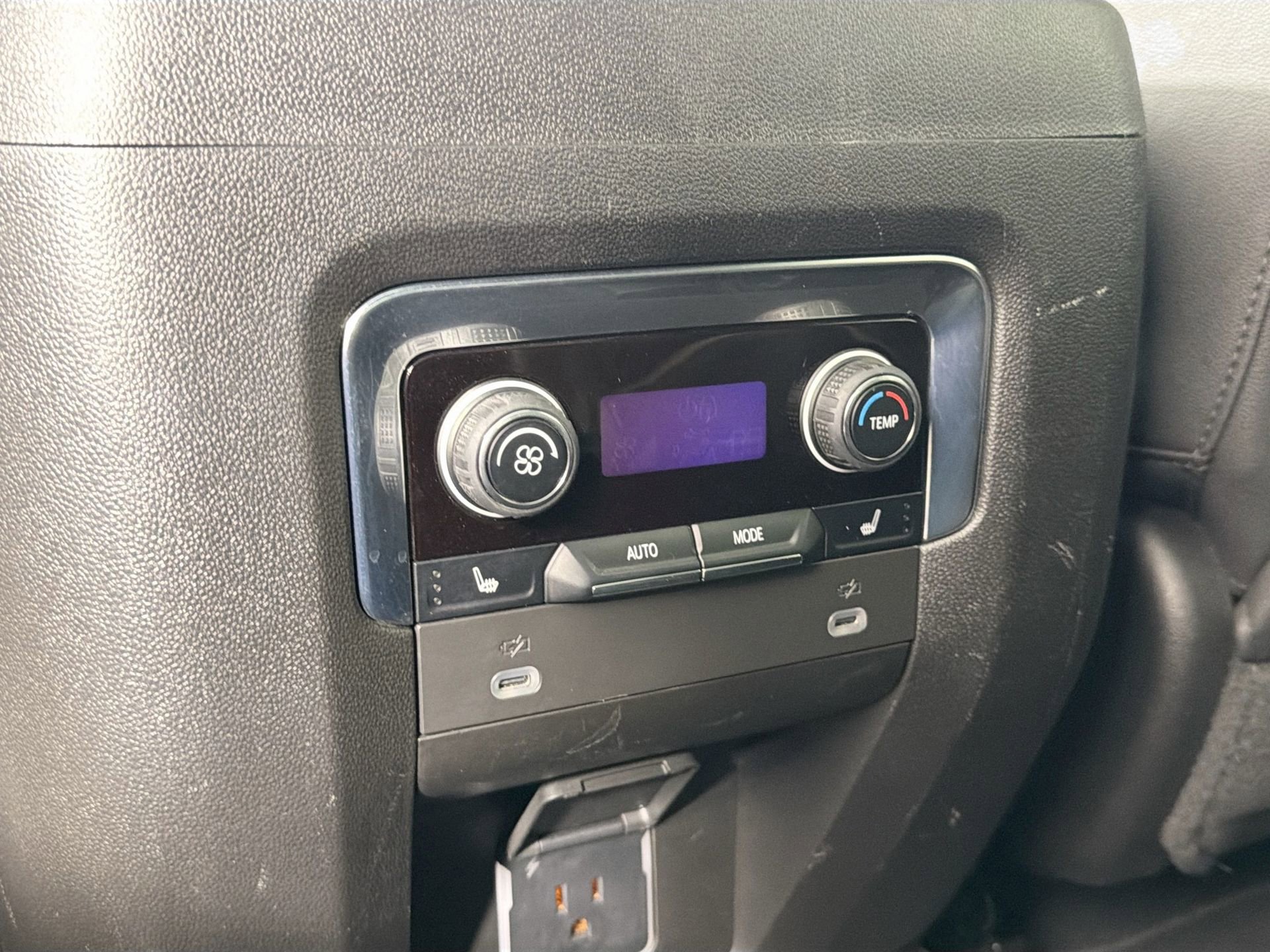 Used 2023 Chevrolet Tahoe Premier image 27