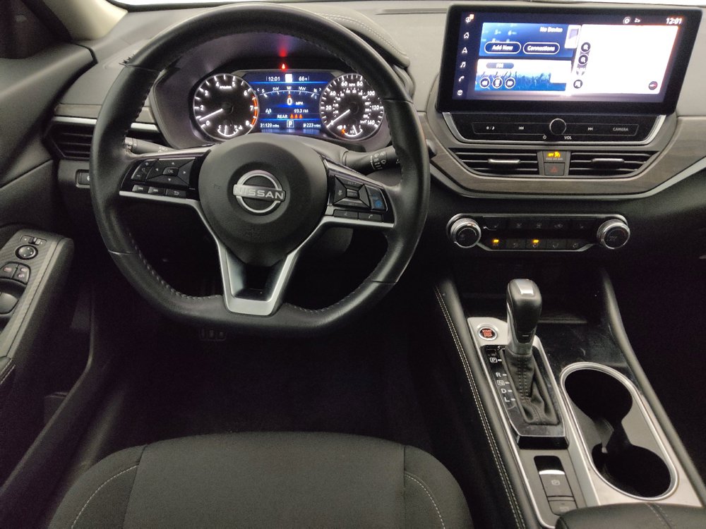 Used 2024 Nissan Altima 2.5 SV w/ SV Premium Package FWD image 22