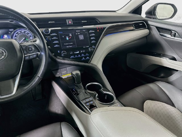 Certified 2020 Toyota Camry XLE FWD image 24