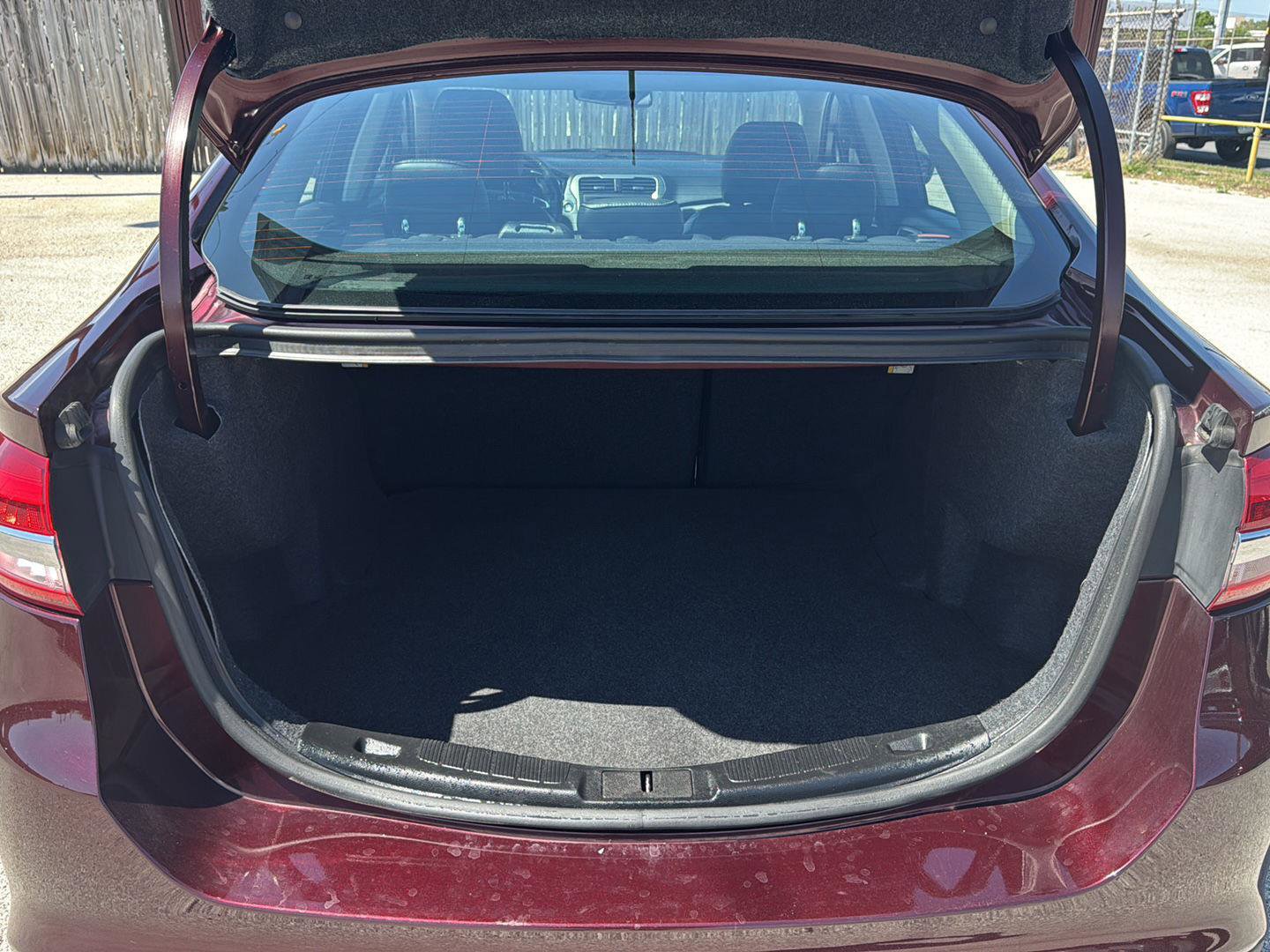 Used 2018 Ford Fusion SE image 28