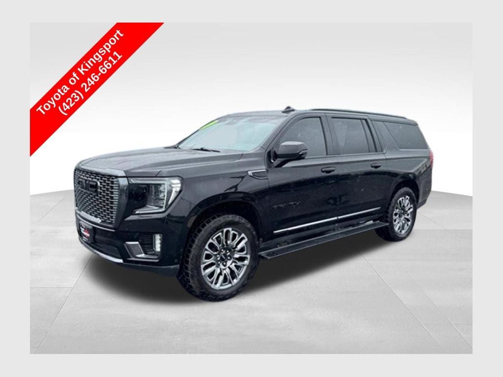 Used 2023 GMC Yukon XL Denali Ultimate w/ LPO, Floor Liner Package AWD/4WD image 1