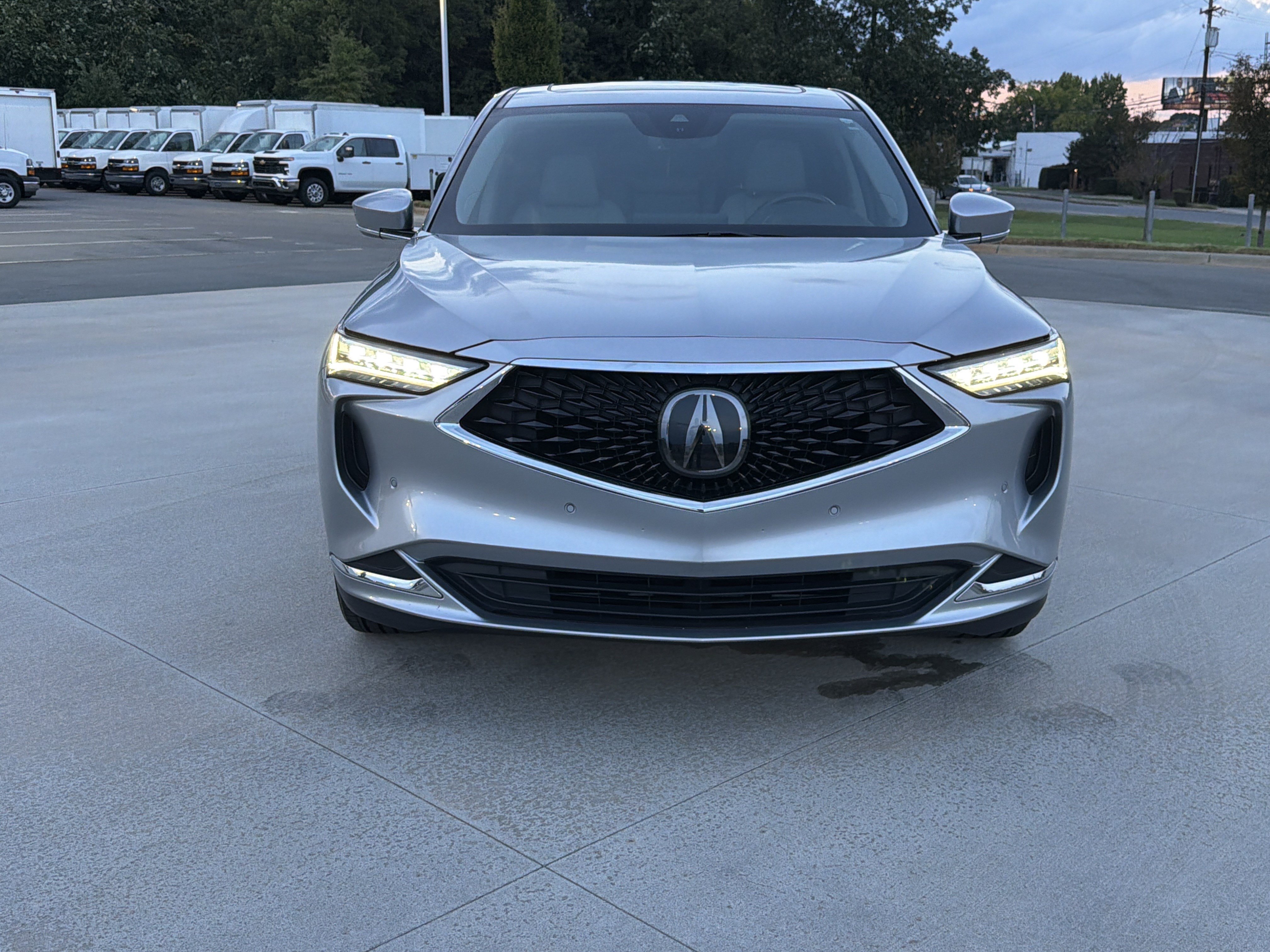 Used 2024 Acura MDX w/ Technology Package FWD image 3