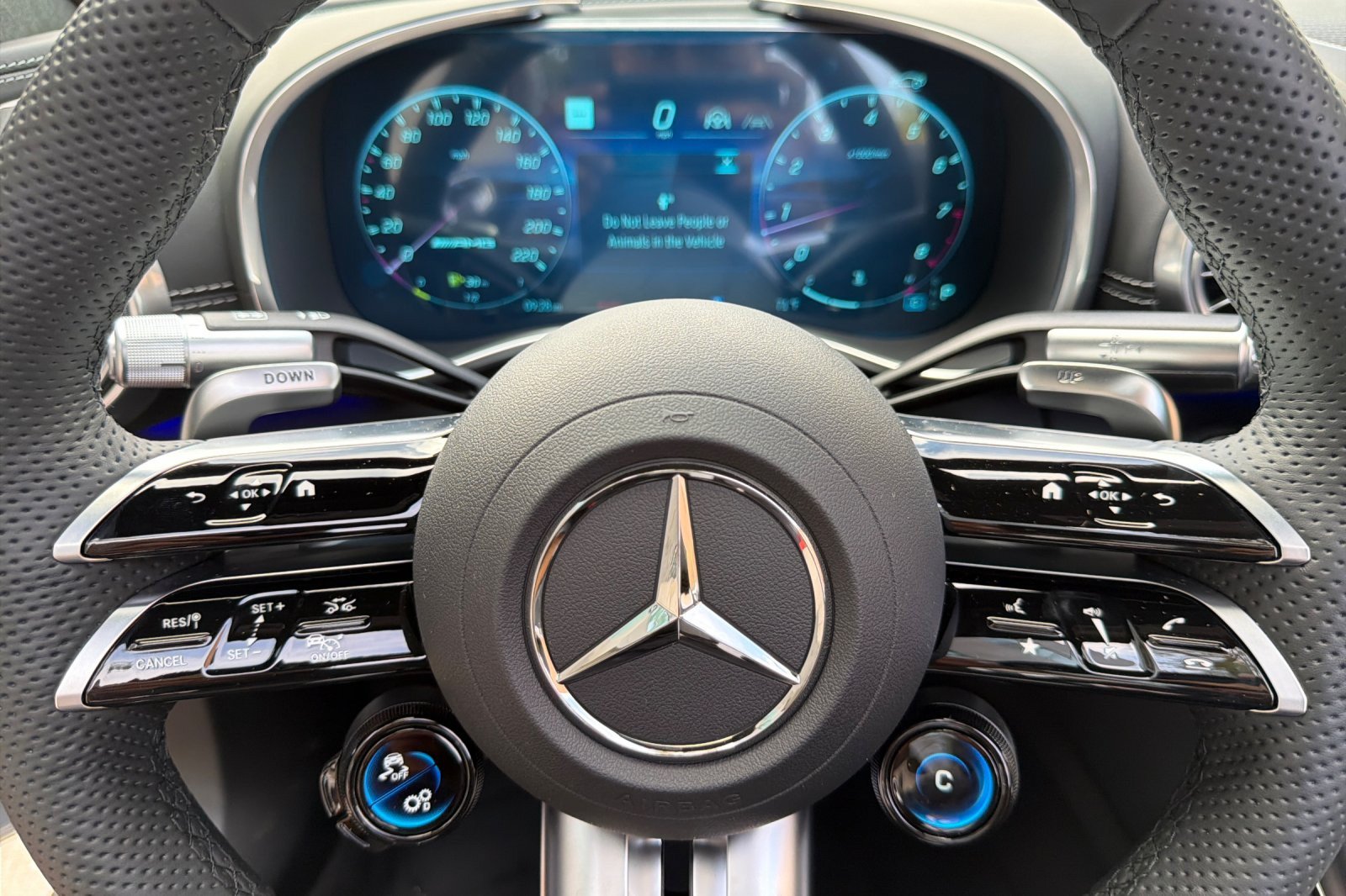New 2026 Mercedes-Benz SL 63 AMG 4MATIC image 23