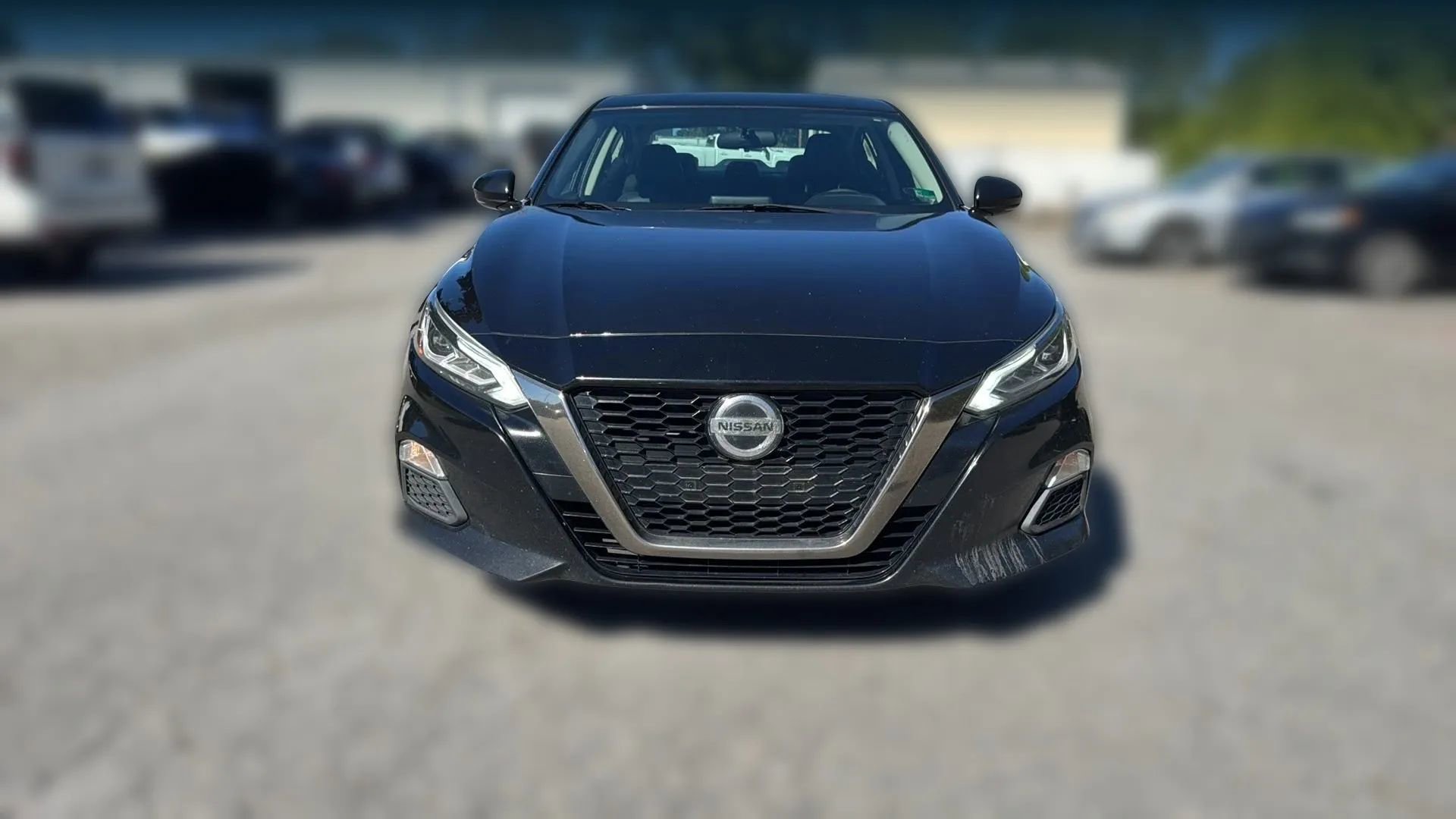 Used 2019 Nissan Altima 2.5 SR w/ SR Premium Package image 2