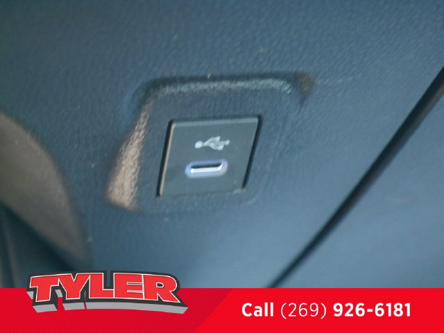Used 2025 Toyota Corolla LE w/ LE Premium Package FWD image 30