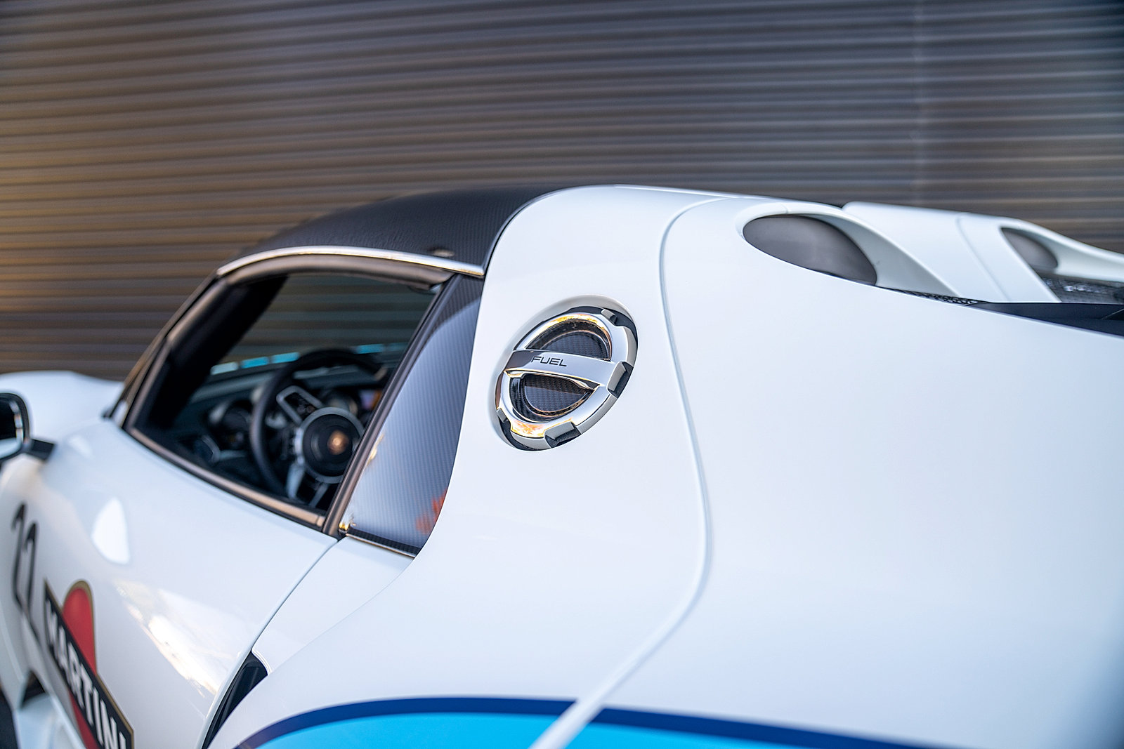 Used 2015 Porsche 918 Spyder Base w/Weissach Package image 34