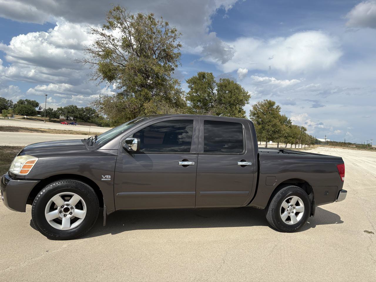 Used 2004 Nissan Titan SE RWD image 3