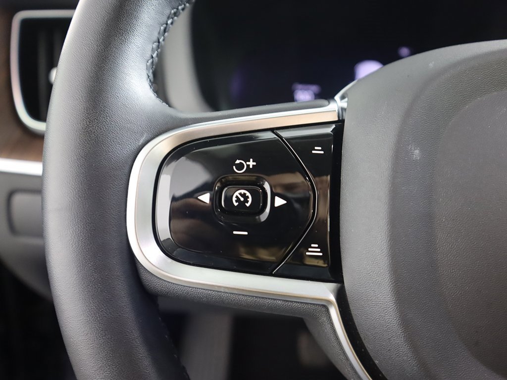 Used 2023 Volvo XC60 B5 Plus w/ Climate Package image 46