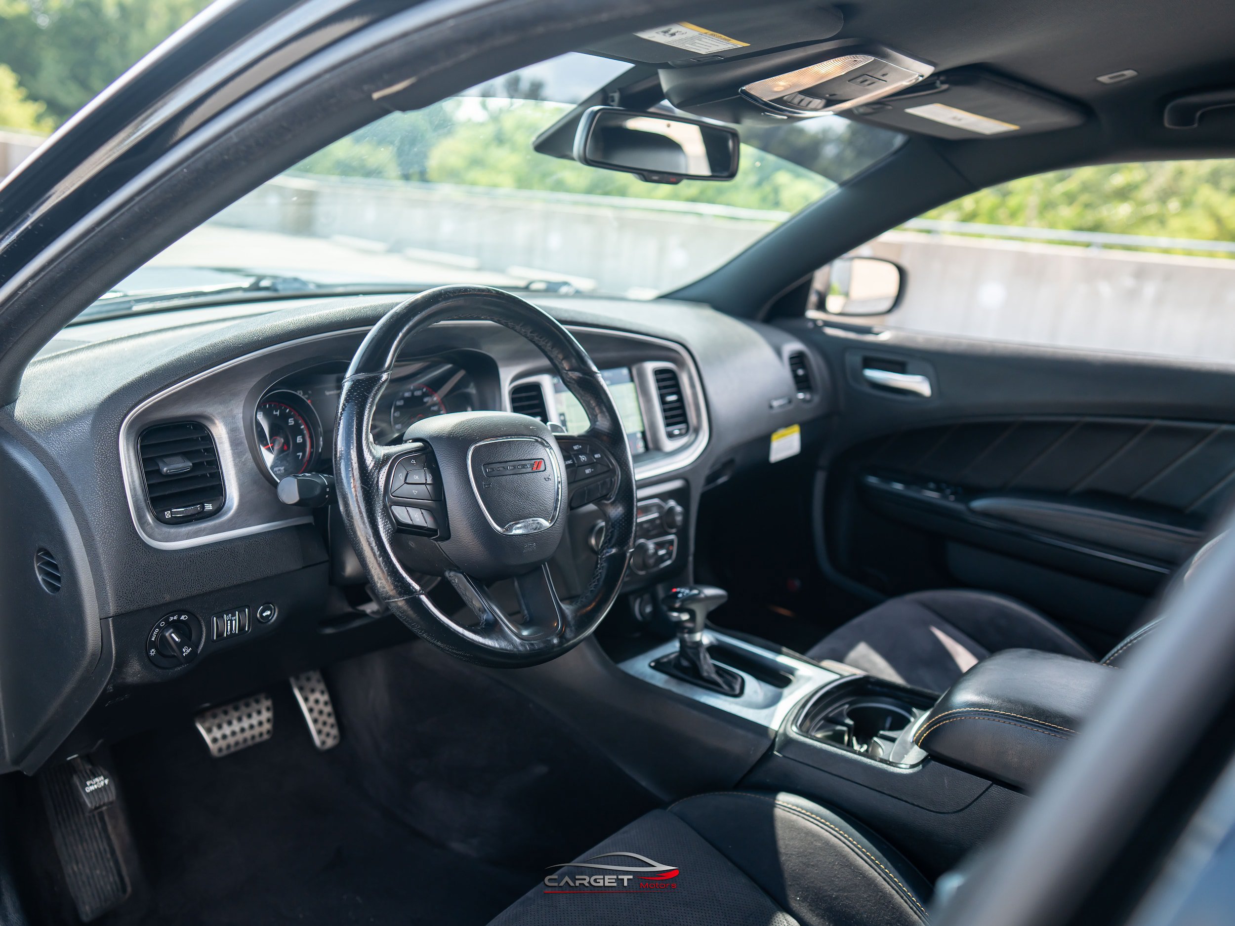 Used 2017 Dodge Charger R/T RWD image 8