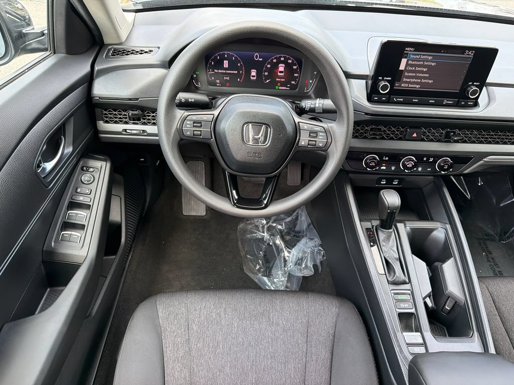 Certified 2025 Honda Accord LX image 16
