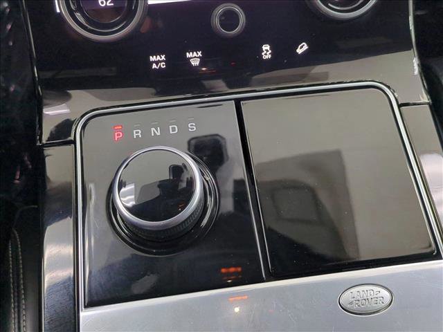 Used 2019 Land Rover Range Rover Velar R-Dynamic SE image 12