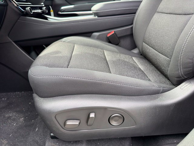 New 2027 Chevrolet Traverse LT w/ Driver Confidence Package FWD image 21