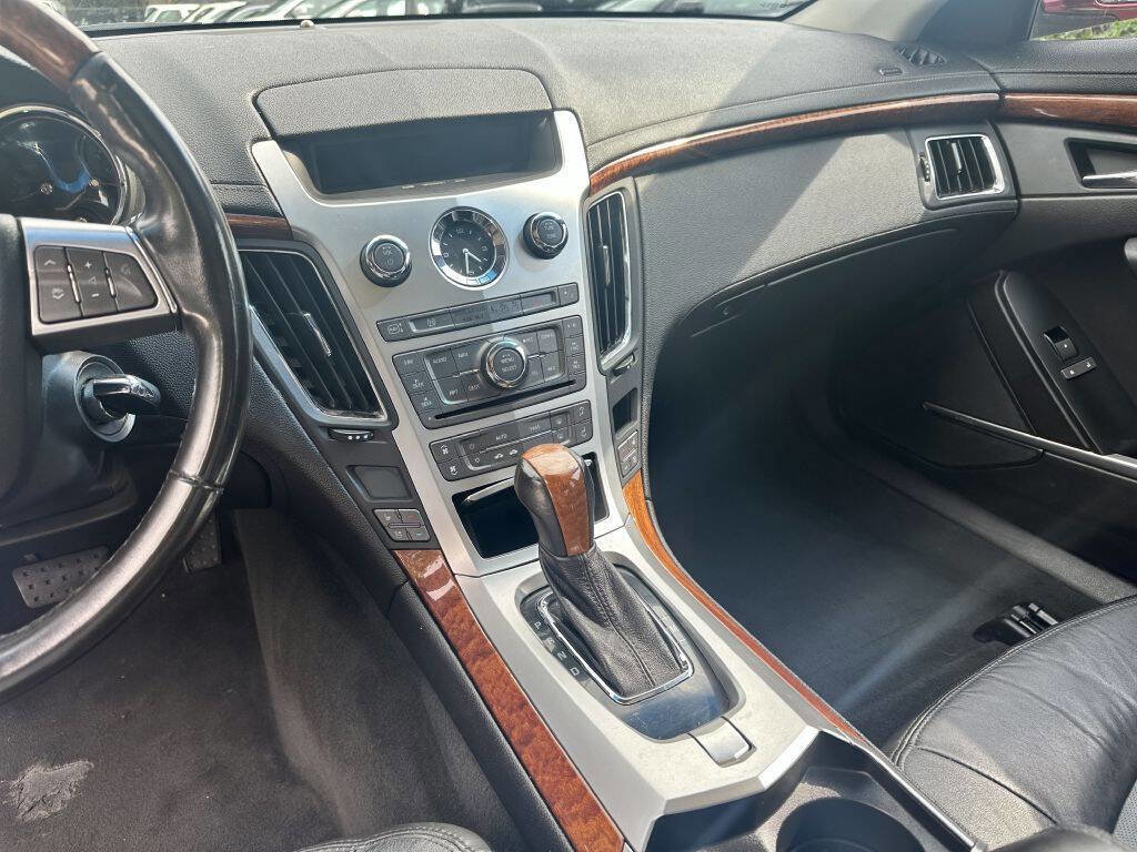 Used 2010 Cadillac CTS Premium image 17
