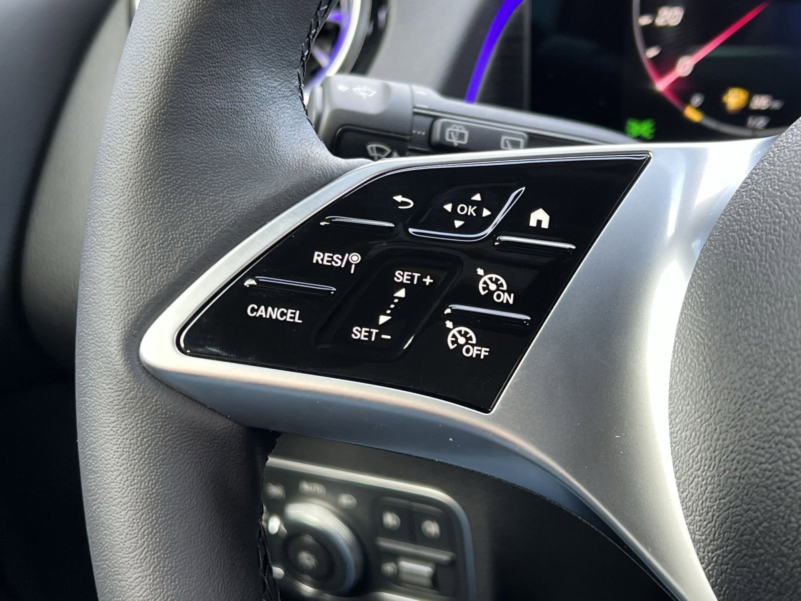 New 2026 Mercedes-Benz GLB 250 4MATIC image 30