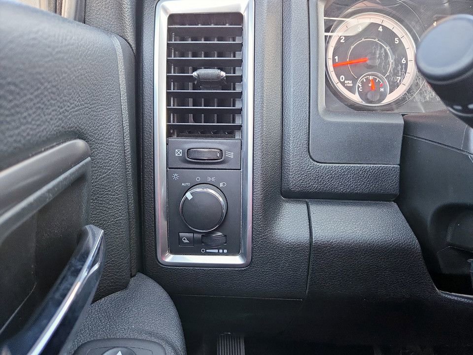 Used 2024 RAM 1500 Classic Warlock AWD/4WD image 20