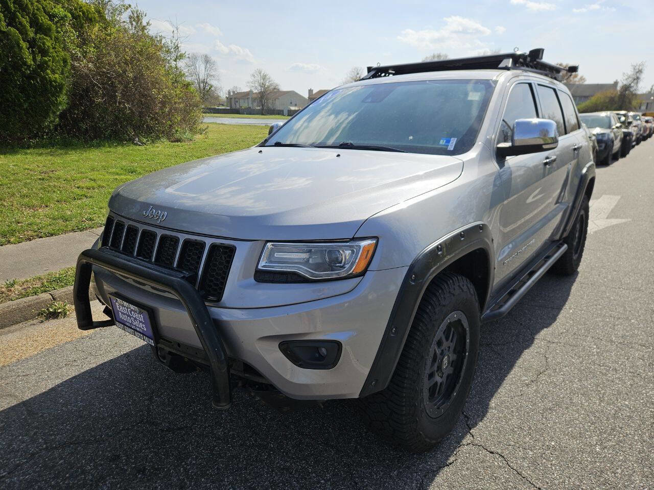 Used 2014 Jeep Grand Cherokee Limited w/ Luxury Group II AWD/4WD image 3