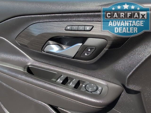 Used 2022 GMC Terrain SLT w/ Infotainment Package II image 17