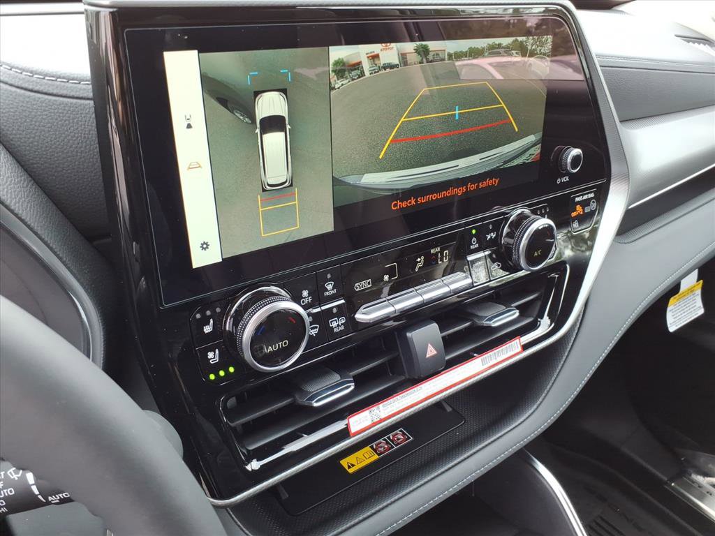 New 2026 Toyota Highlander Platinum AWD/4WD image 19