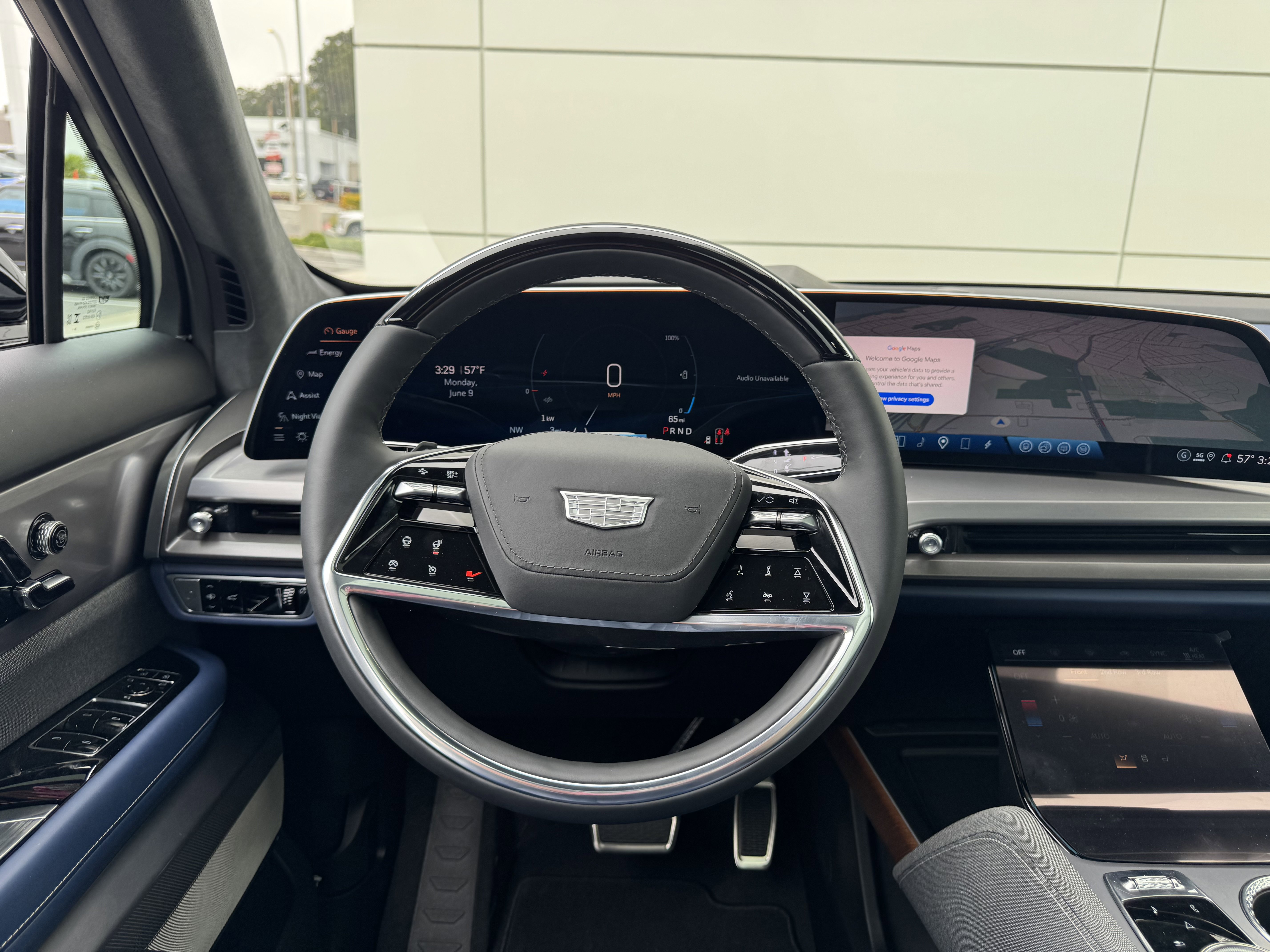 New 2026 Cadillac Vistiq Premium Luxury image 17